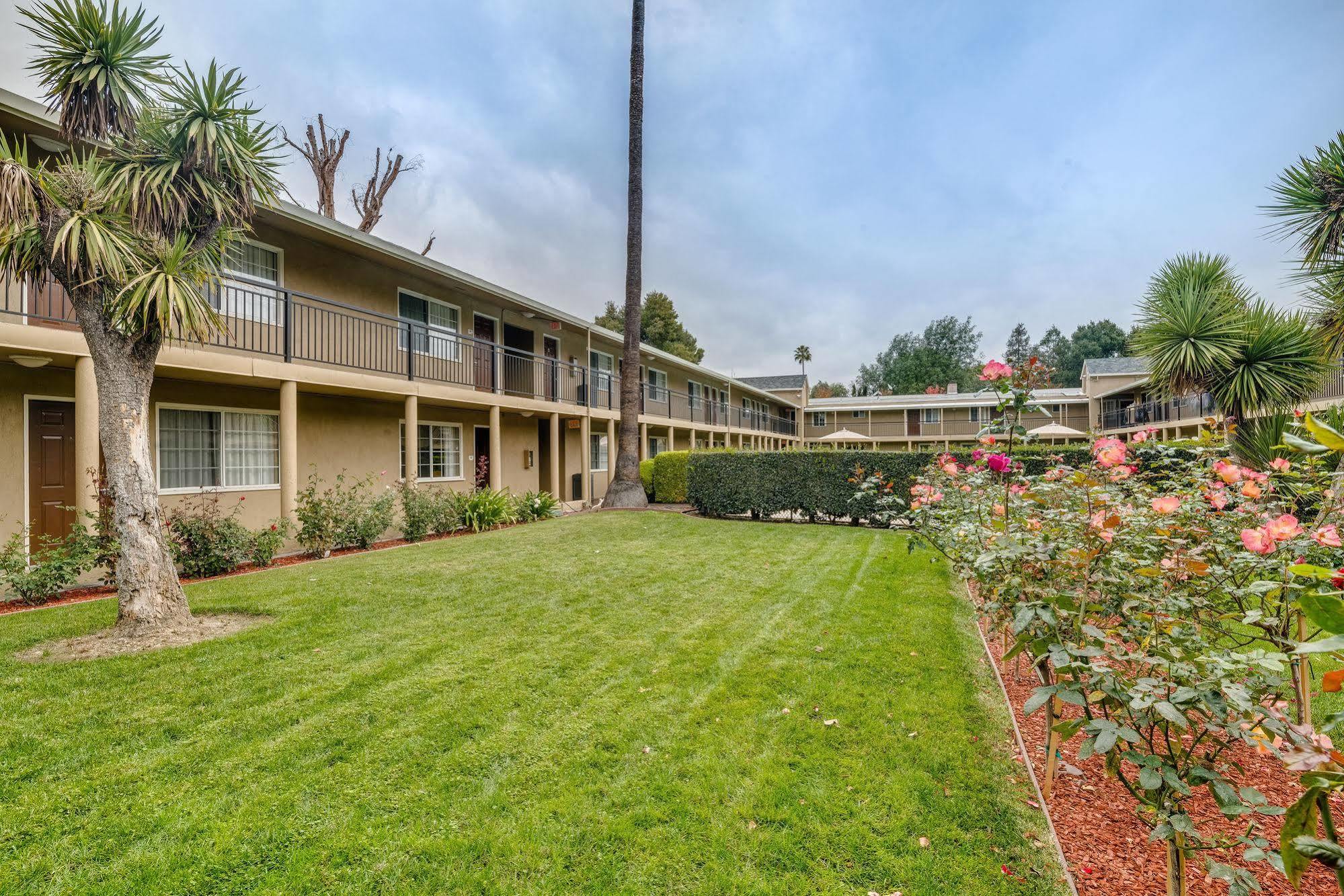 Rose Garden Inn - San Jose Airport Kültér fotó